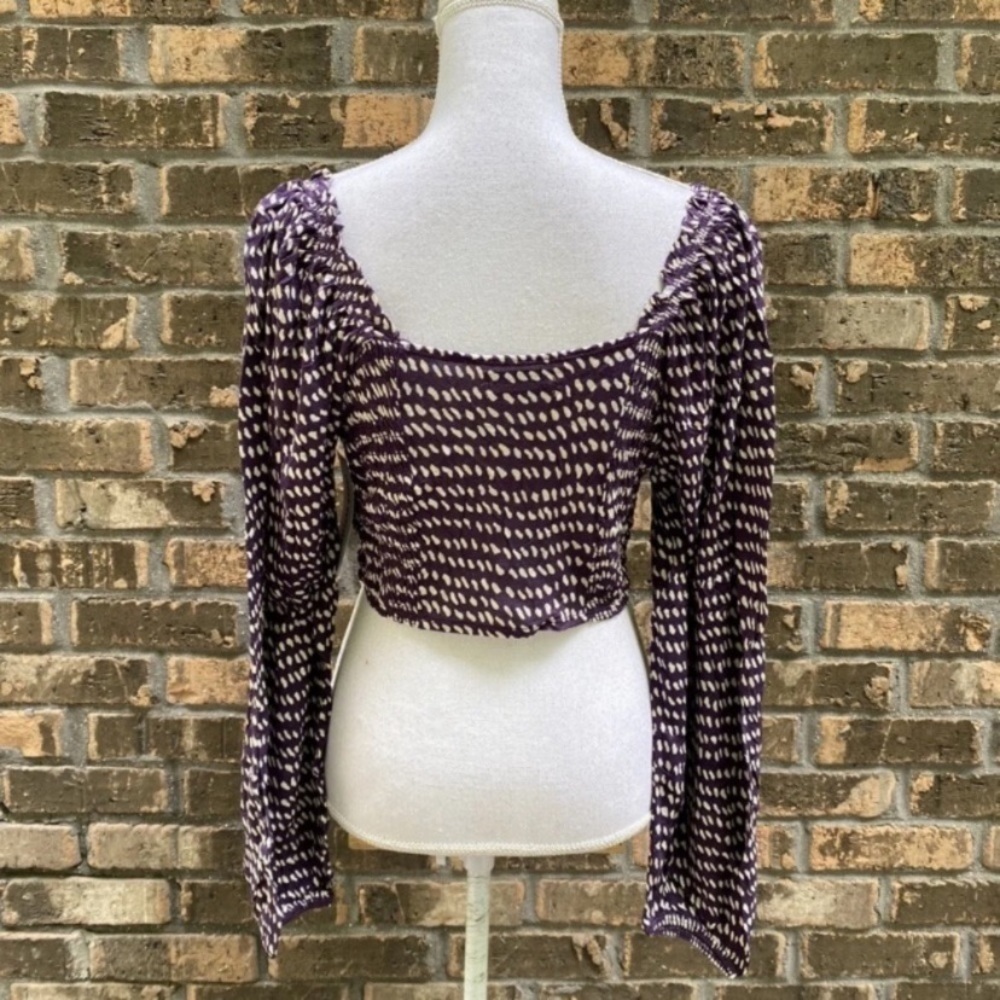 Urban Outfitters Crop Long Sleeve Top Size Large Purple Puff NEW. - Picture 4 of 4